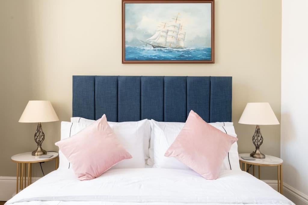 Stylish Beachfront Bolthole With Stunning Sea Views And Luxury Touches Herne Bay Eksteriør billede