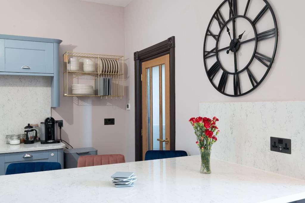 Stylish Beachfront Bolthole With Stunning Sea Views And Luxury Touches Herne Bay Eksteriør billede