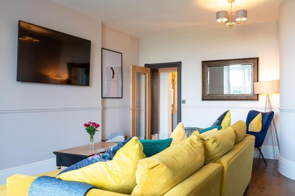 Stylish Beachfront Bolthole With Stunning Sea Views And Luxury Touches Herne Bay Eksteriør billede