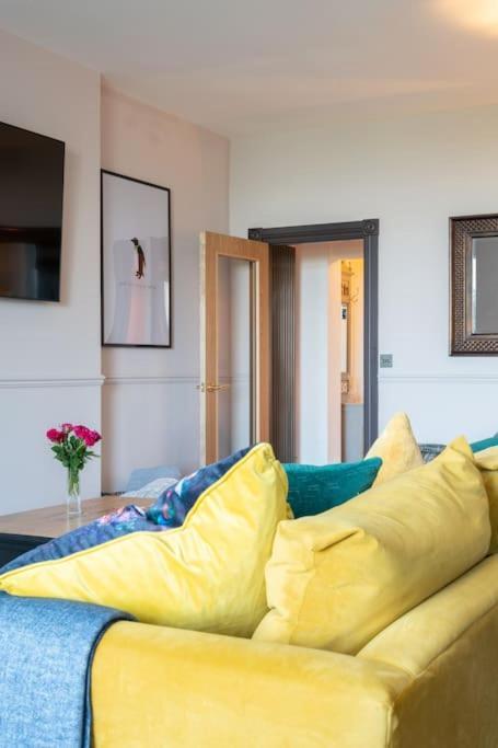 Stylish Beachfront Bolthole With Stunning Sea Views And Luxury Touches Herne Bay Eksteriør billede