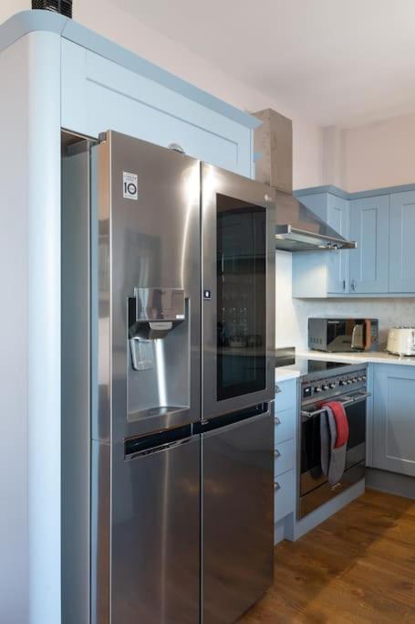 Stylish Beachfront Bolthole With Stunning Sea Views And Luxury Touches Herne Bay Eksteriør billede