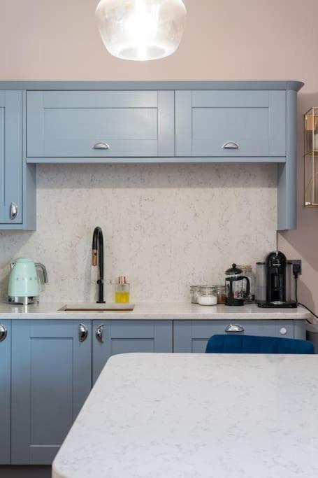 Stylish Beachfront Bolthole With Stunning Sea Views And Luxury Touches Herne Bay Eksteriør billede