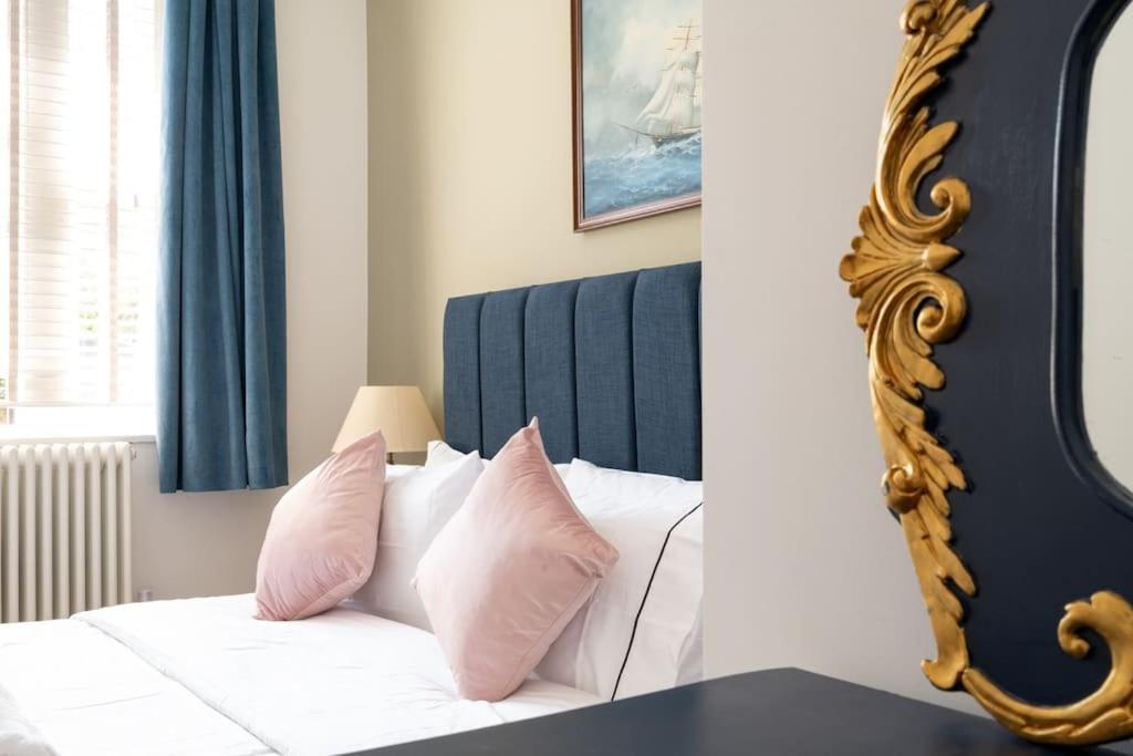 Stylish Beachfront Bolthole With Stunning Sea Views And Luxury Touches Herne Bay Eksteriør billede